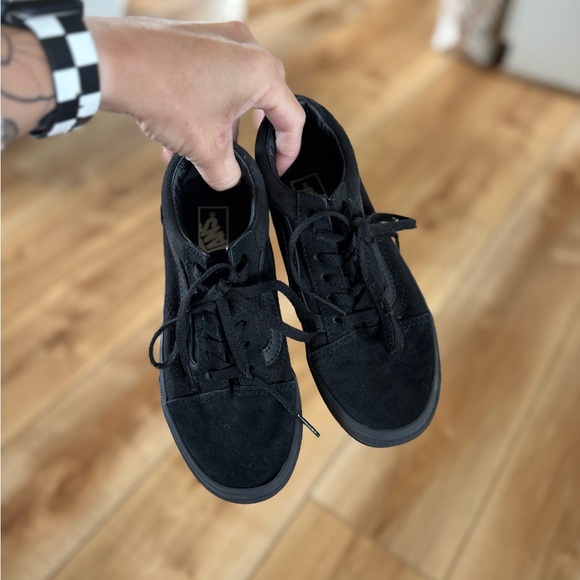 Vans Black Kids Old Skool Shoes - Picture 1 of 5